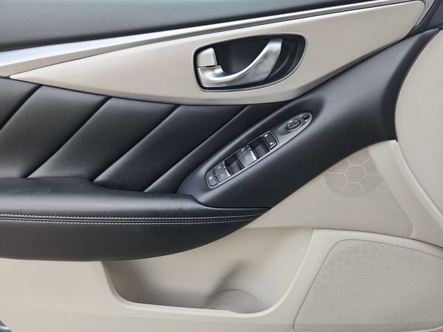 Used 2020 INFINITI Q50 Luxe w/ Essential Package (3.0T Luxe) image 23