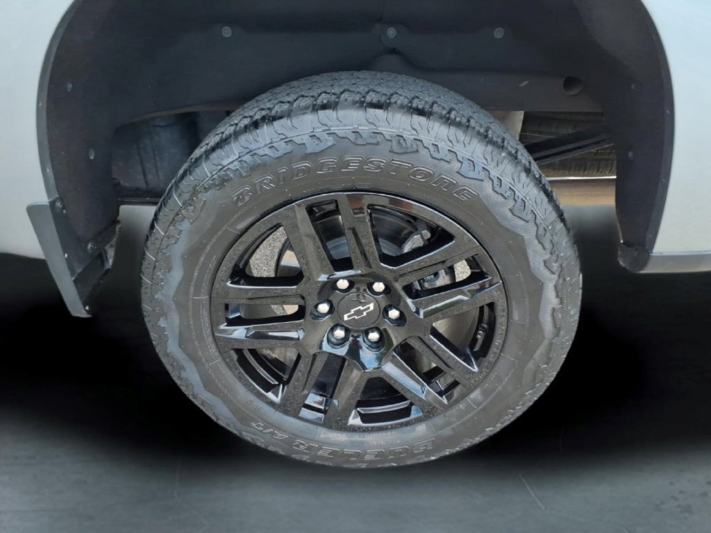 Used 2024 Chevrolet Silverado 1500 LT Trail Boss w/ Convenience Package II AWD/4WD image 13