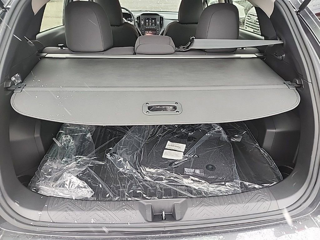 Certified 2025 Subaru Impreza 2.0i image 4