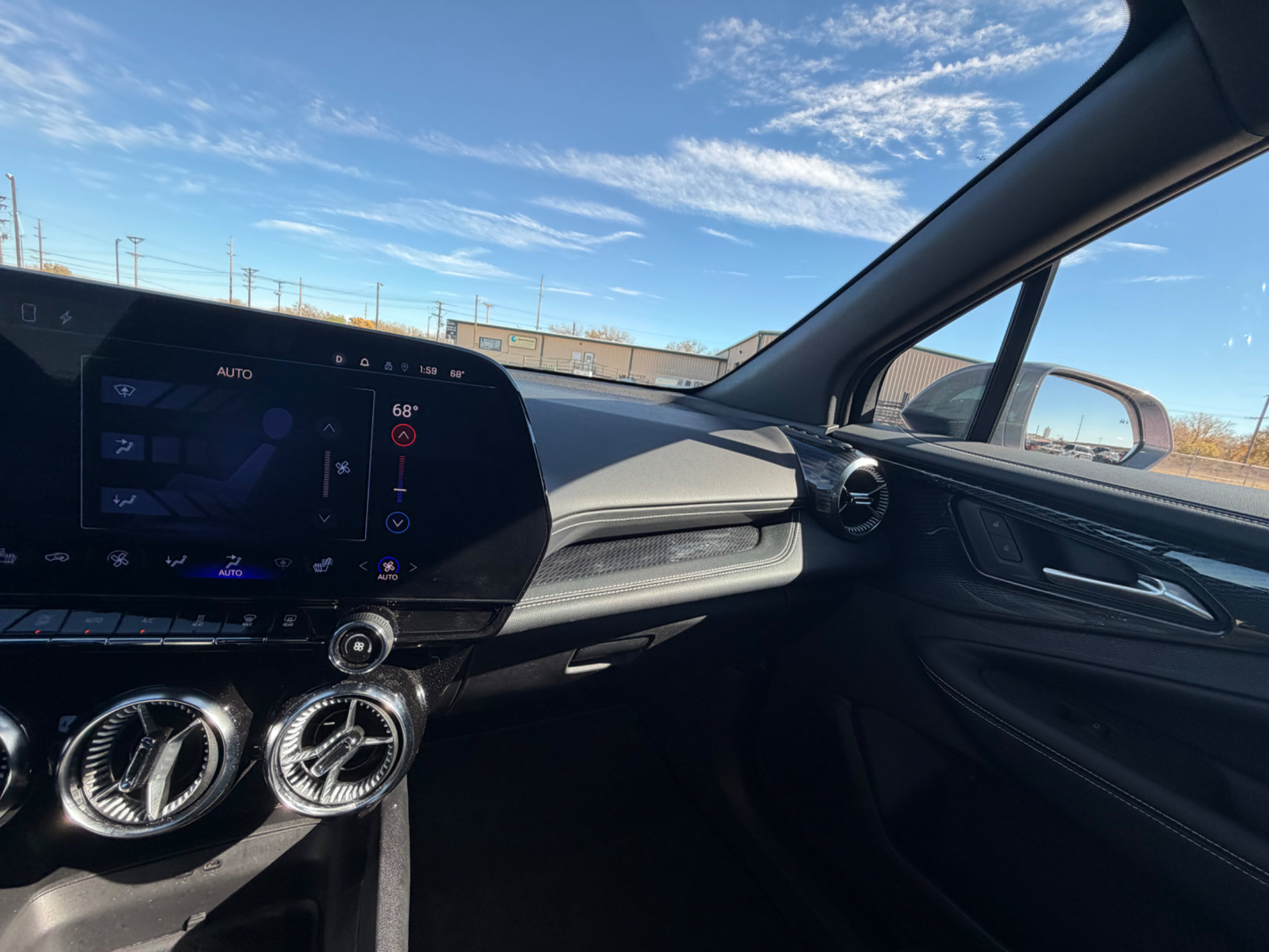 Used 2024 Chevrolet Blazer EV LT AWD/4WD image 25