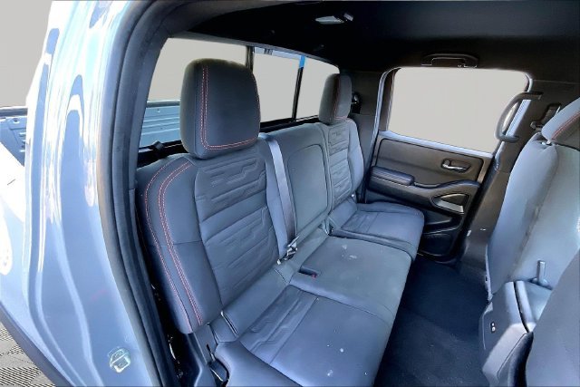 Used 2023 Nissan Frontier PRO-4X w/ Technology Package AWD/4WD image 17