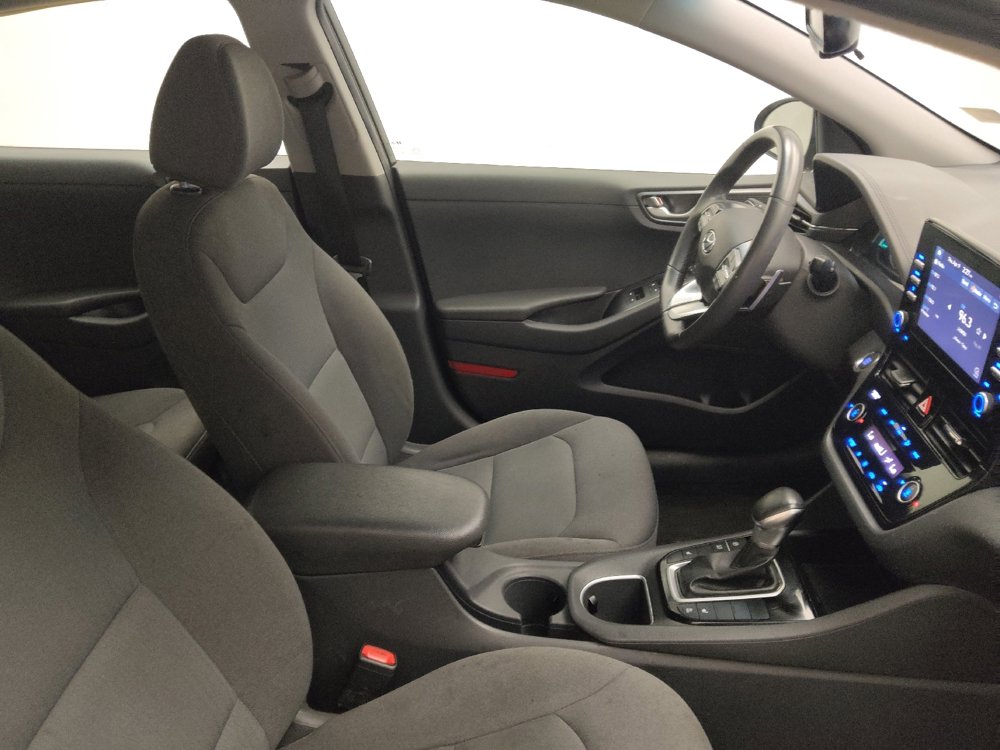 Used 2022 Hyundai Ioniq SE FWD image 21