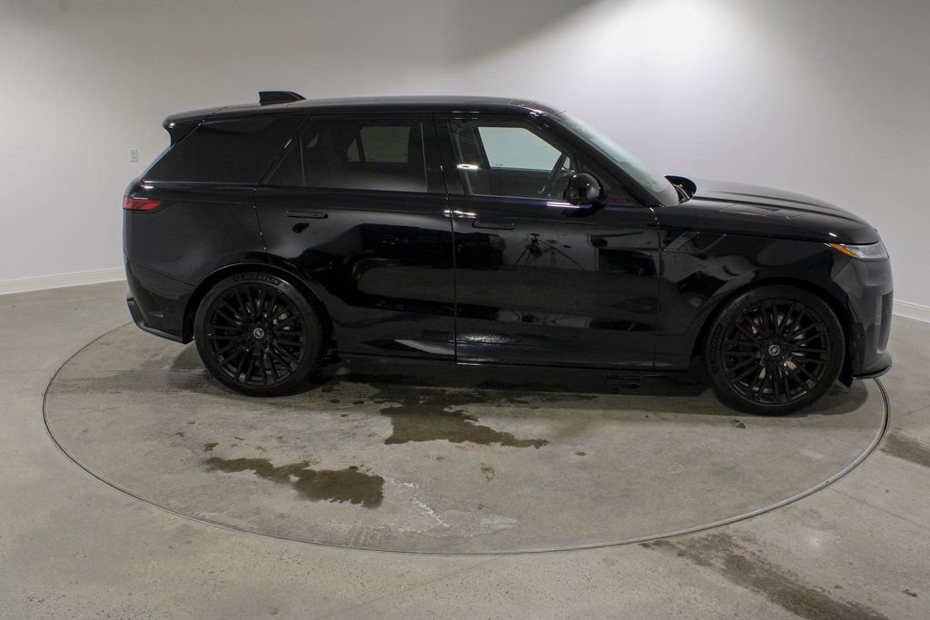 Used 2025 Land Rover Range Rover Sport SV Edition Two image 6