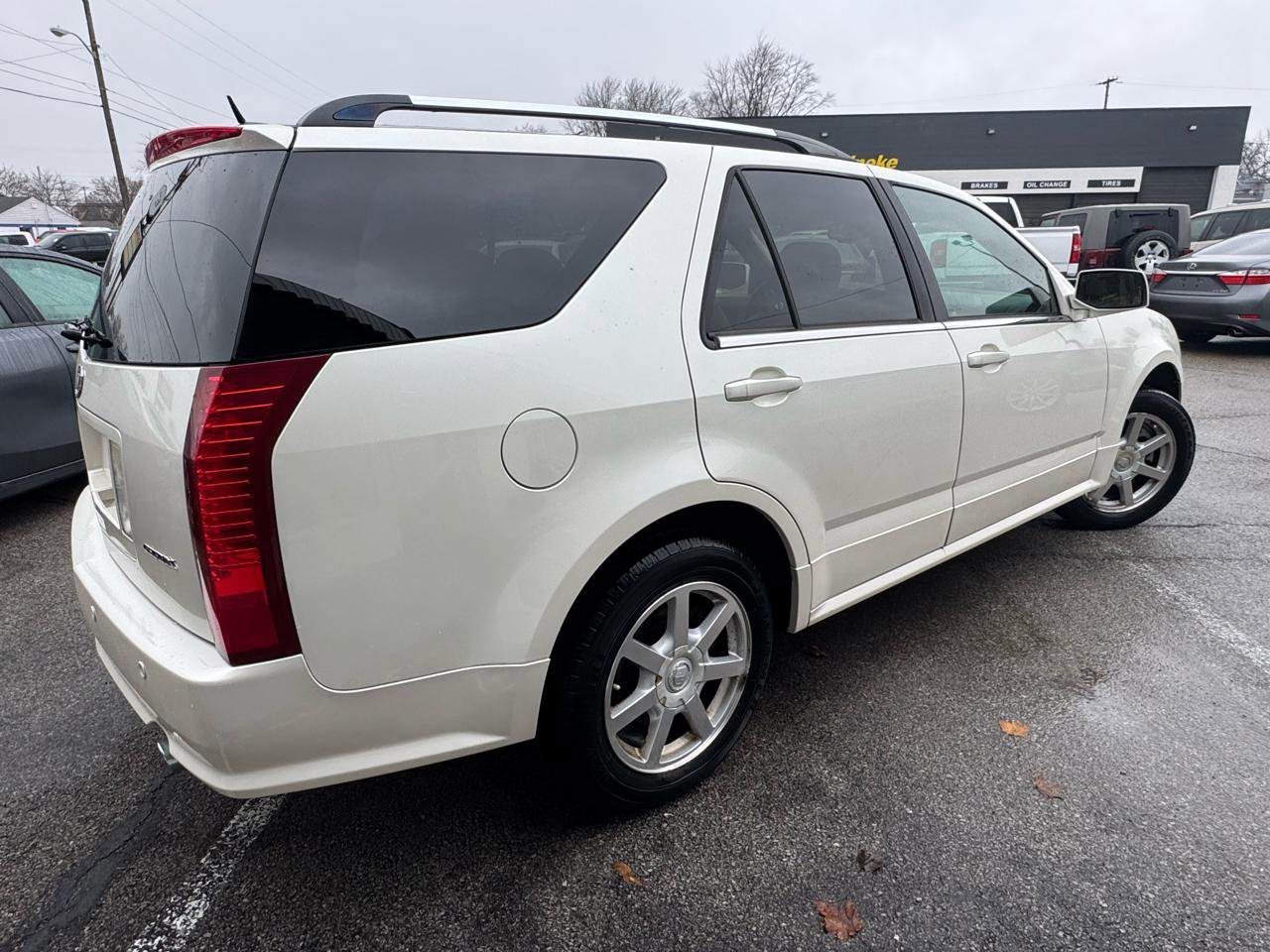 Used 2005 Cadillac SRX V8 w/ Preferred Equipment Group AWD/4WD image 6