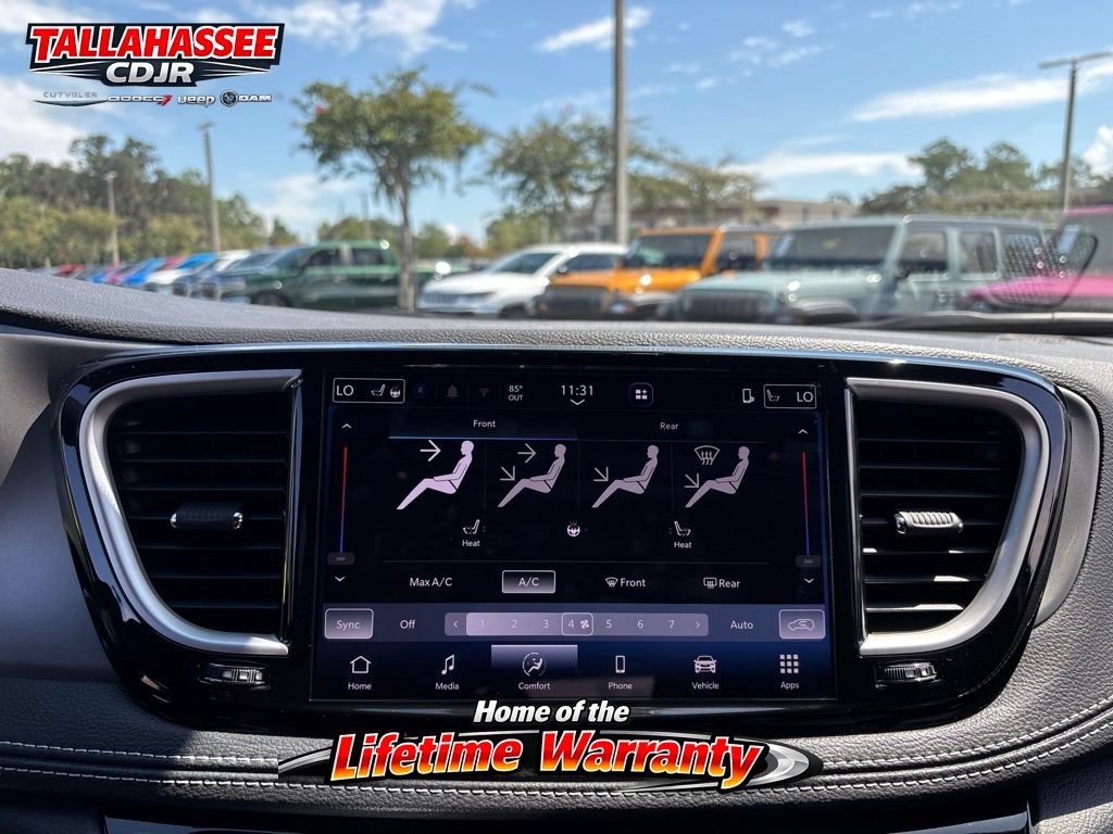 New 2027 Chrysler Pacifica Select FWD image 28