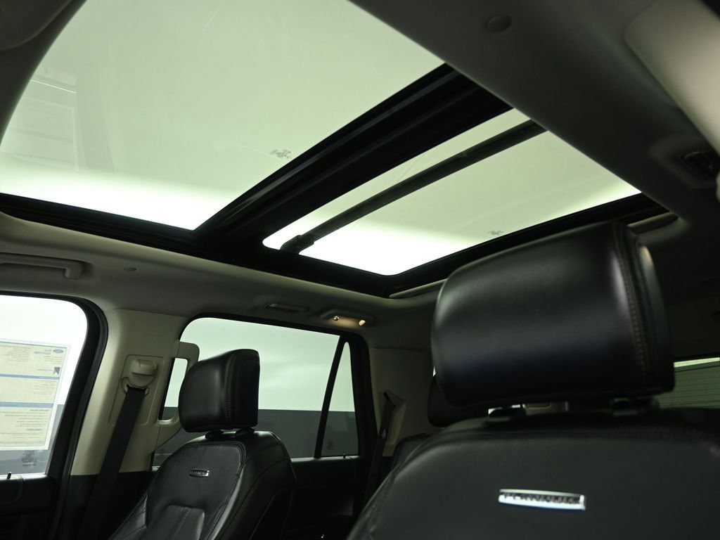 Used 2019 Ford Expedition Platinum RWD image 21