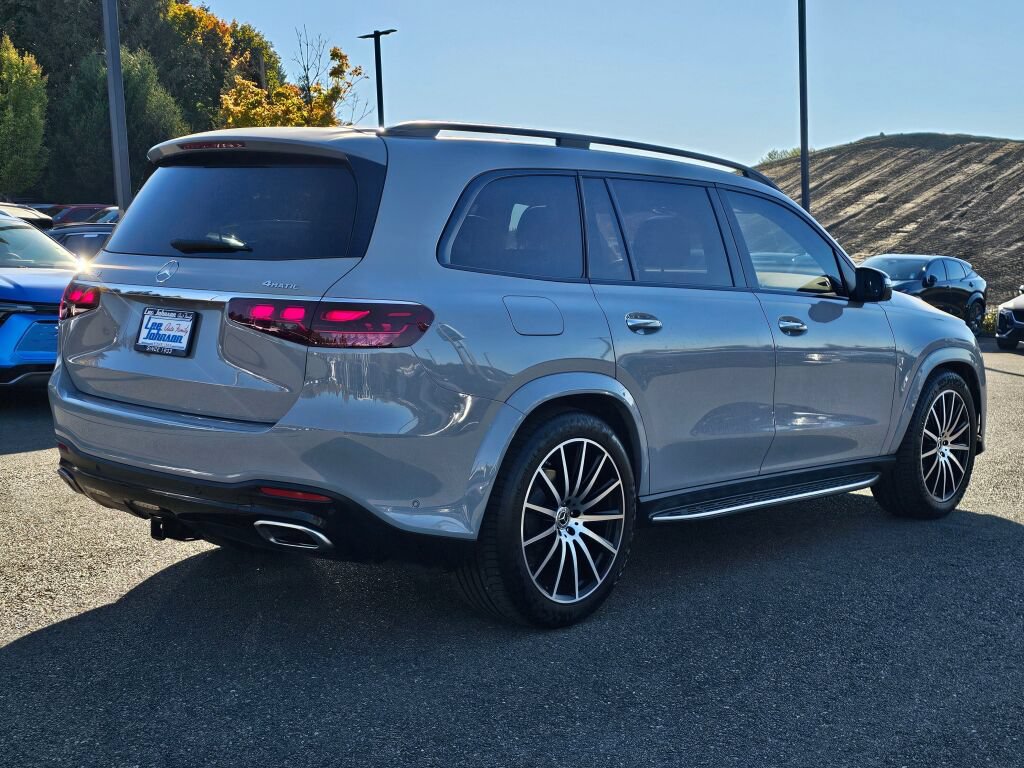 Used 2024 Mercedes-Benz GLS 580 4MATIC image 43