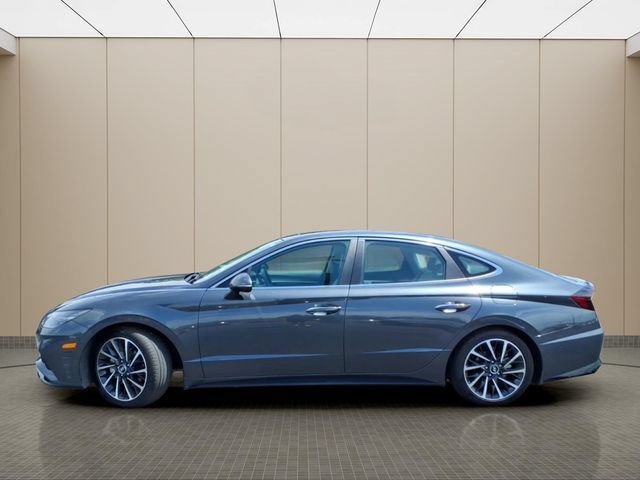 Used 2022 Hyundai Sonata Limited w/ Winter Weather Package FWD image 9