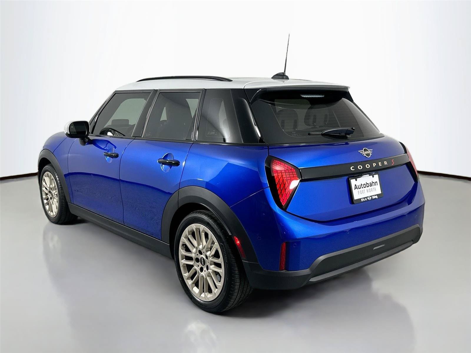 Used 2025 MINI Cooper S FWD image 6
