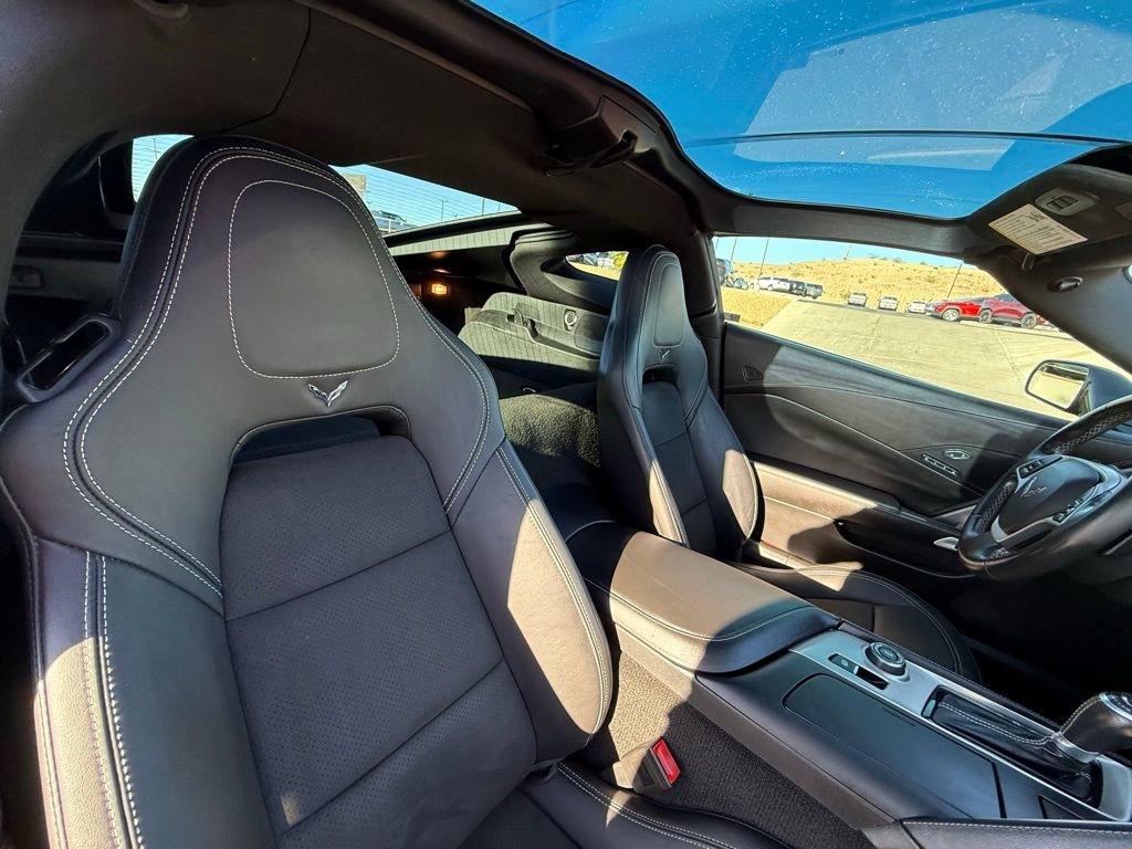 Used 2015 Chevrolet Corvette Stingray Coupe w/ 2LT Preferred Equipment Group image 16