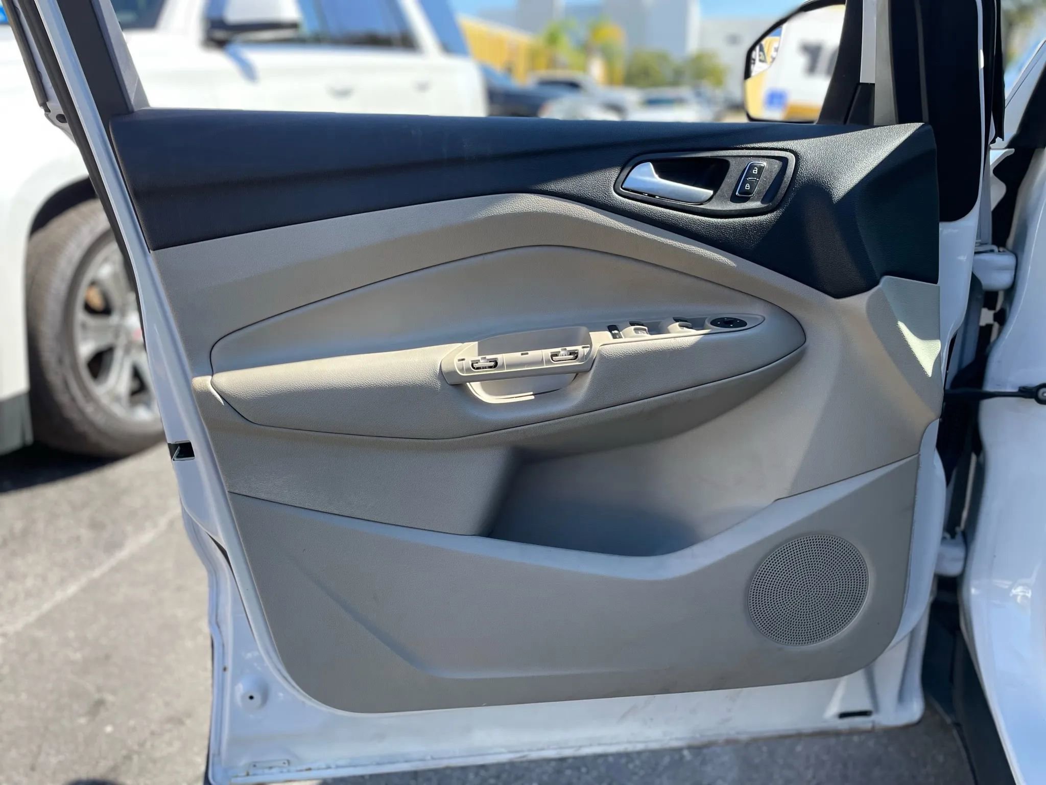 Used 2013 Ford Escape SE image 27