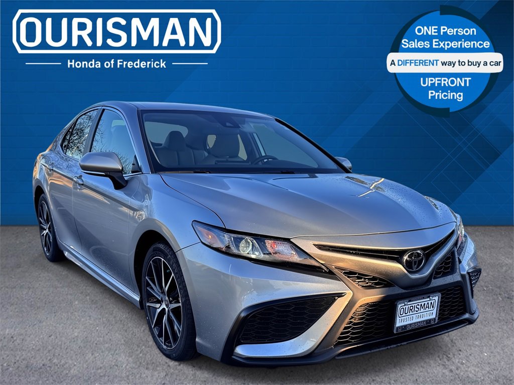 Used 2022 Toyota Camry SE