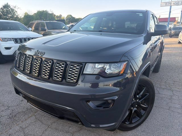 Used 2017 Jeep Grand Cherokee Altitude RWD image 1
