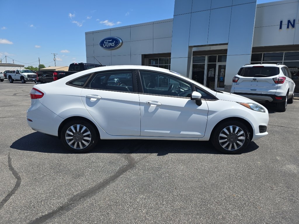 Used 2015 Ford Fiesta S FWD image 5