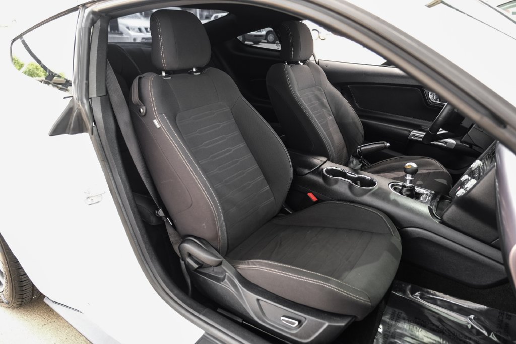 Used 2016 Ford Mustang Coupe RWD image 37