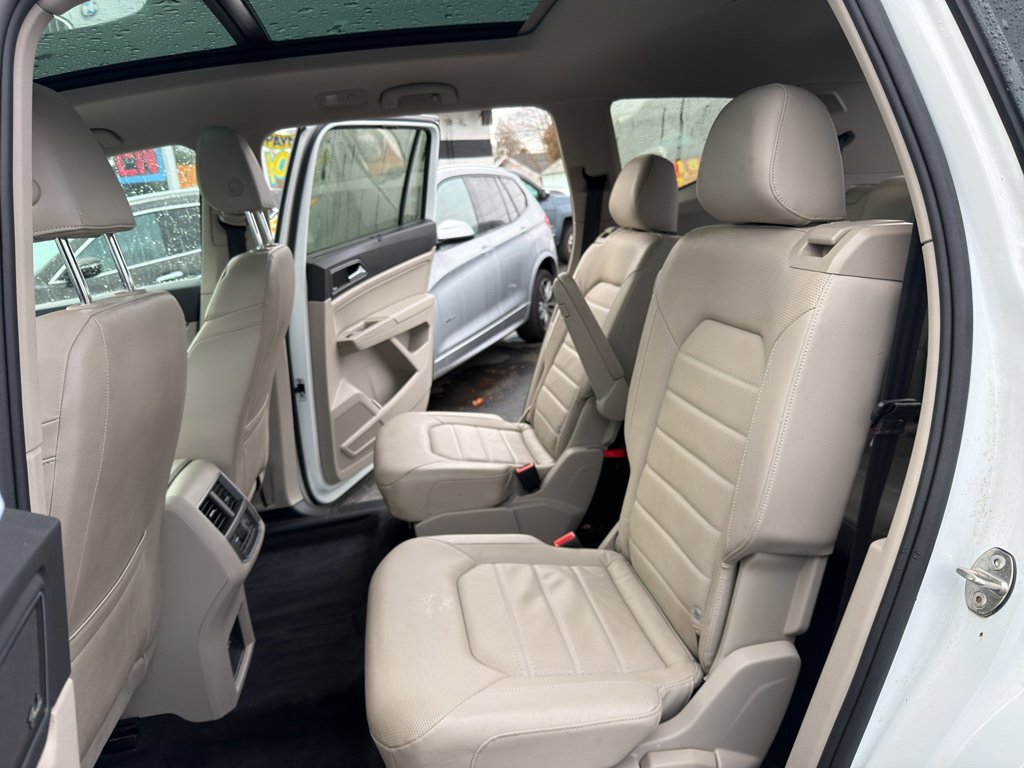 Used 2018 Volkswagen Atlas SEL Premium image 14