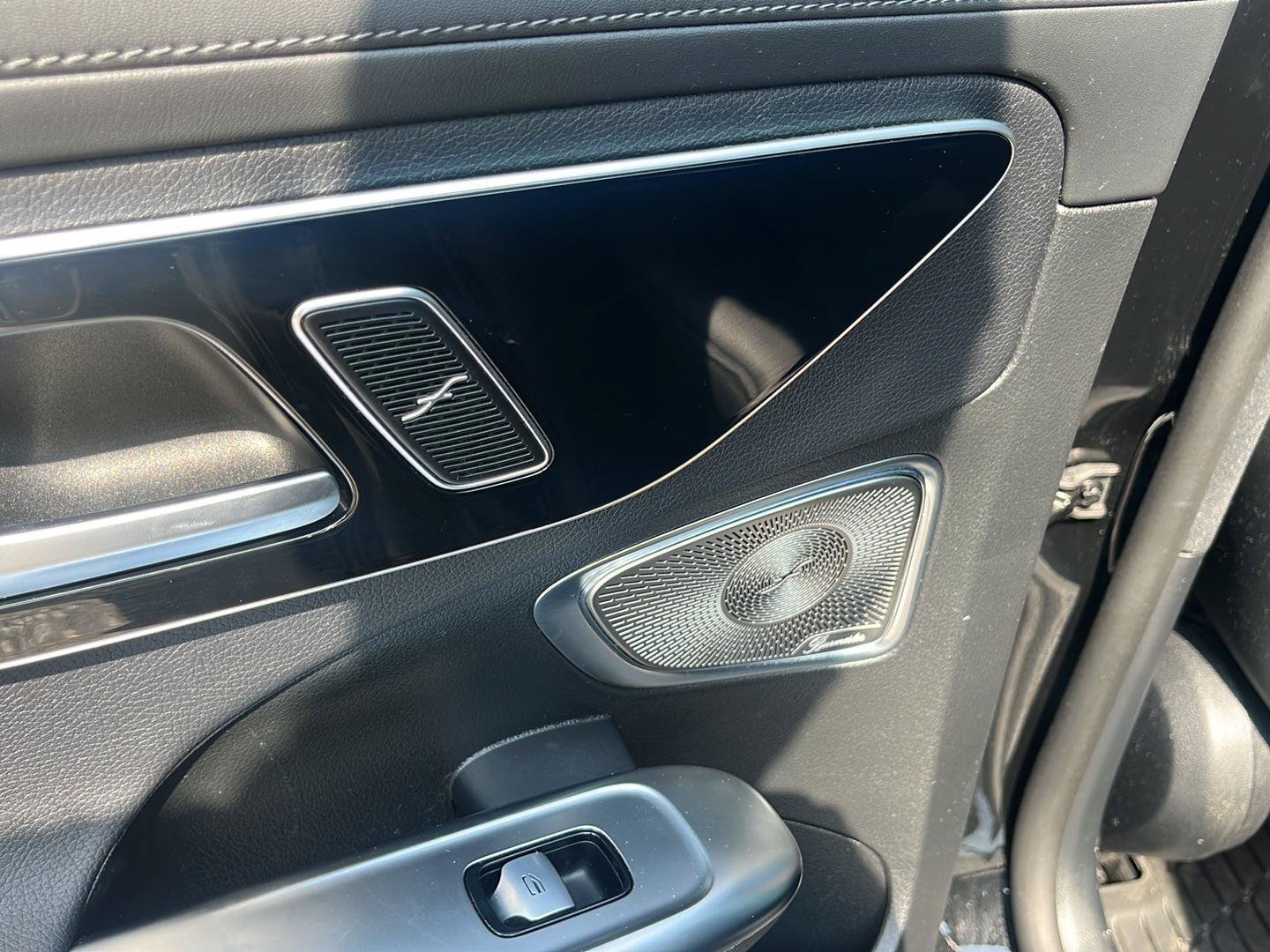 Used 2024 Mercedes-Benz C 300 4MATIC Sedan image 12