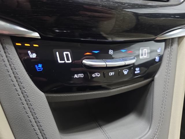 Certified 2022 Cadillac XT6 Premium Luxury w/ Technology Package AWD/4WD image 20