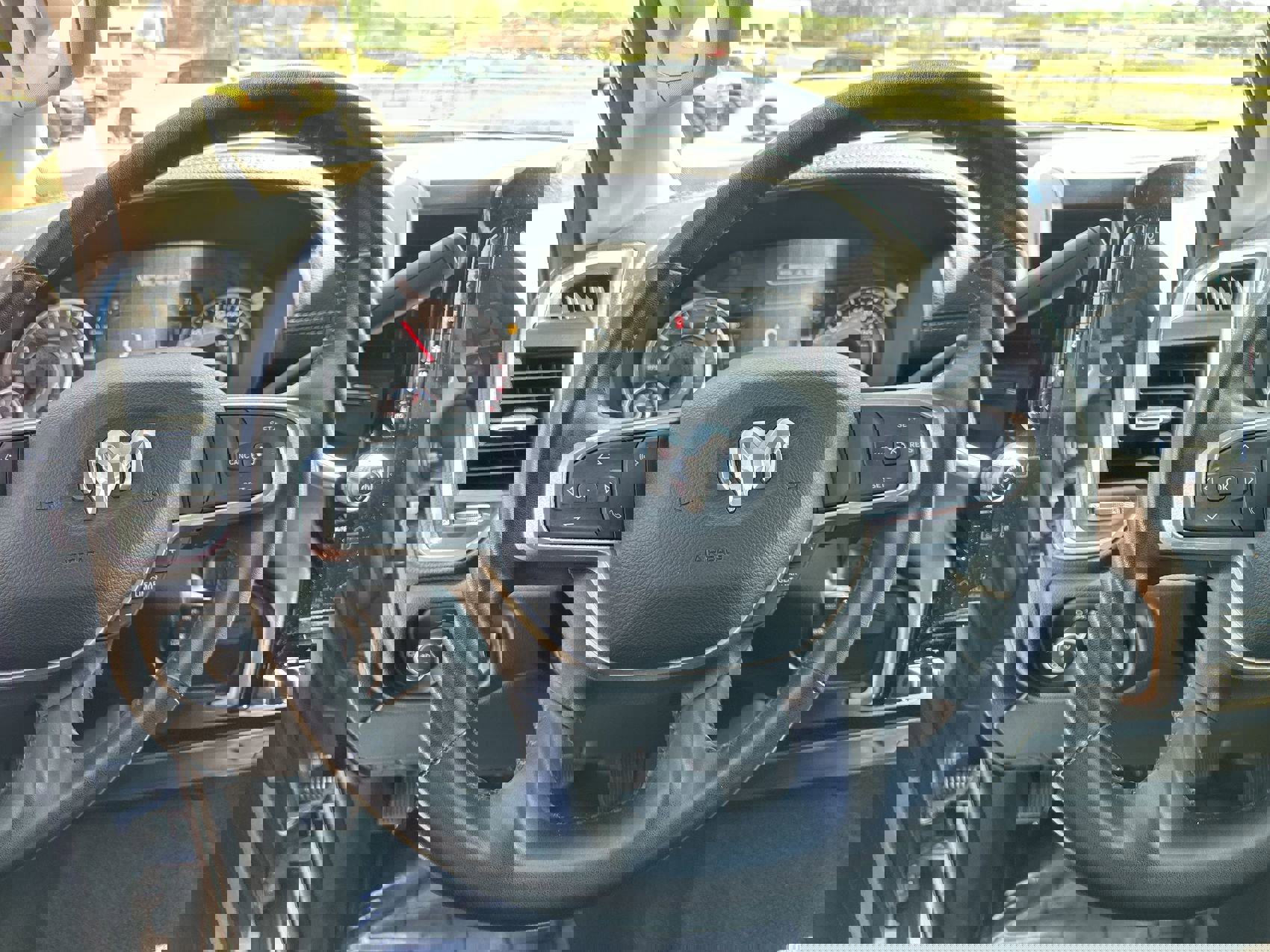 Used 2024 RAM 2500 Laramie image 14