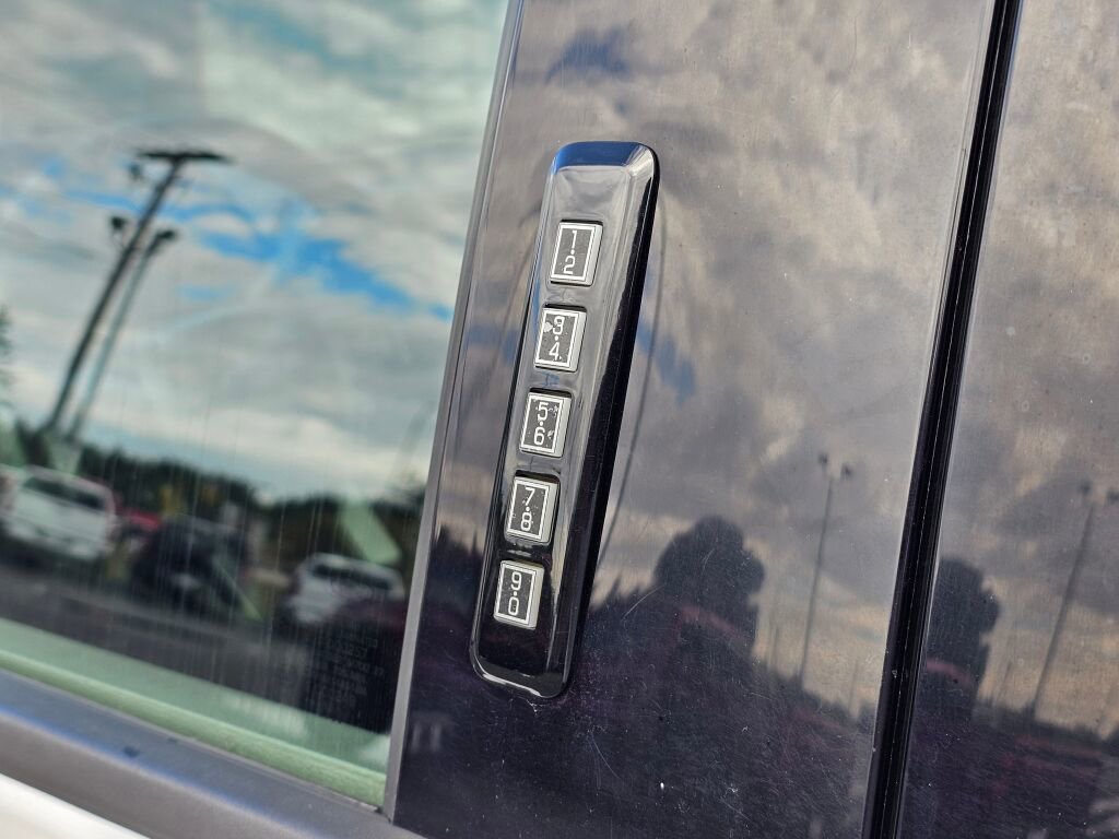 Used 2019 Ford F150 XLT w/ Trailer Tow Package image 28