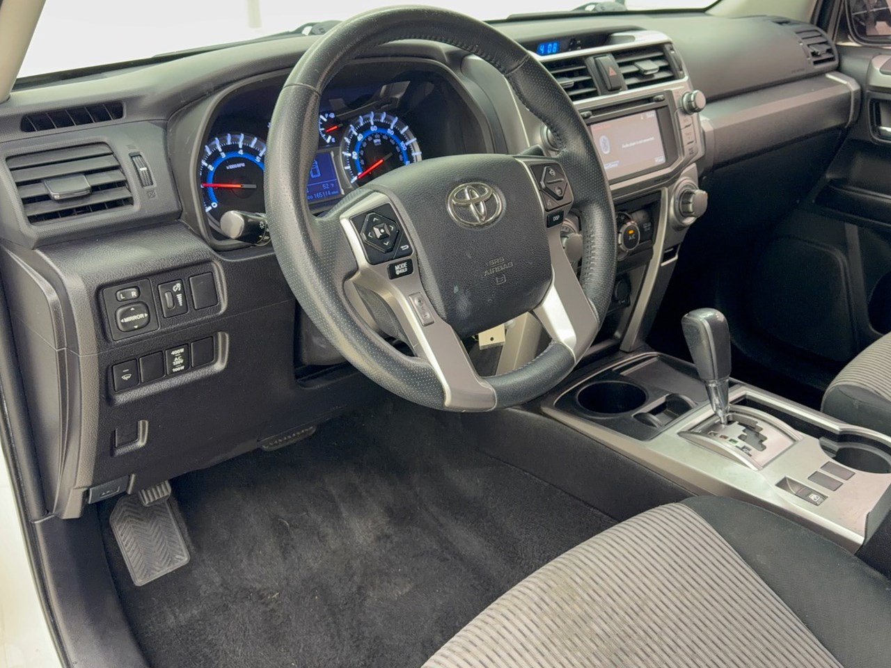 Used 2016 Toyota 4Runner SR5 RWD image 4