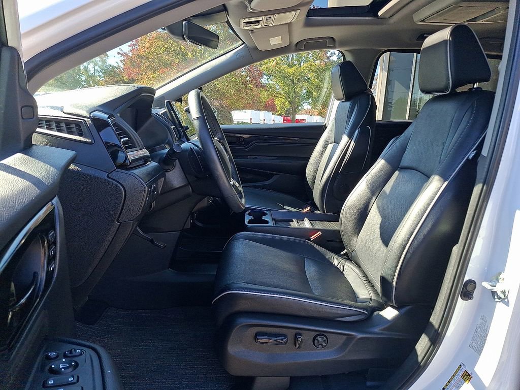 Used 2023 Honda Odyssey Elite image 15