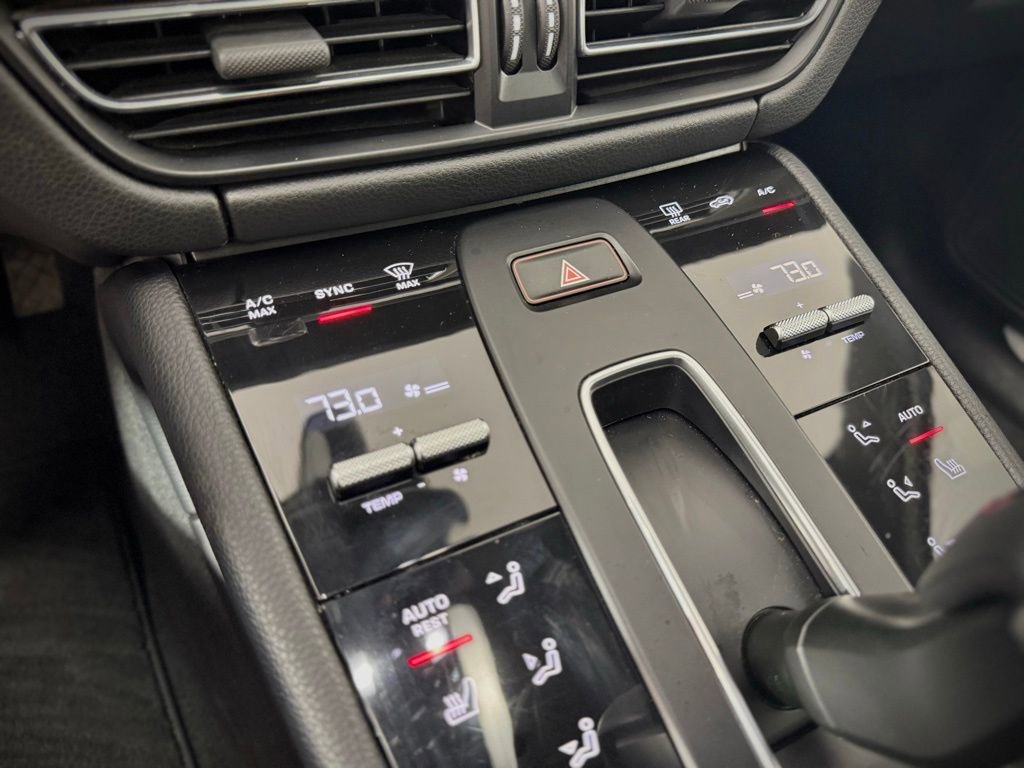 Certified 2022 Porsche Macan S AWD/4WD image 25