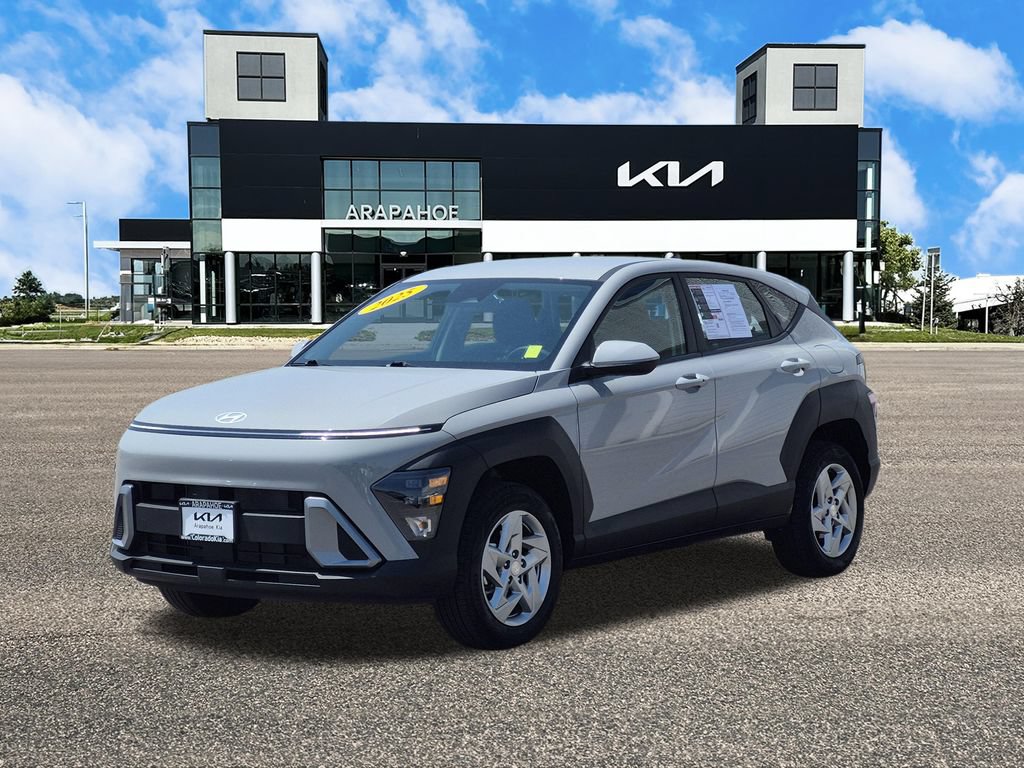 Used 2025 Hyundai Kona SE AWD/4WD image 4