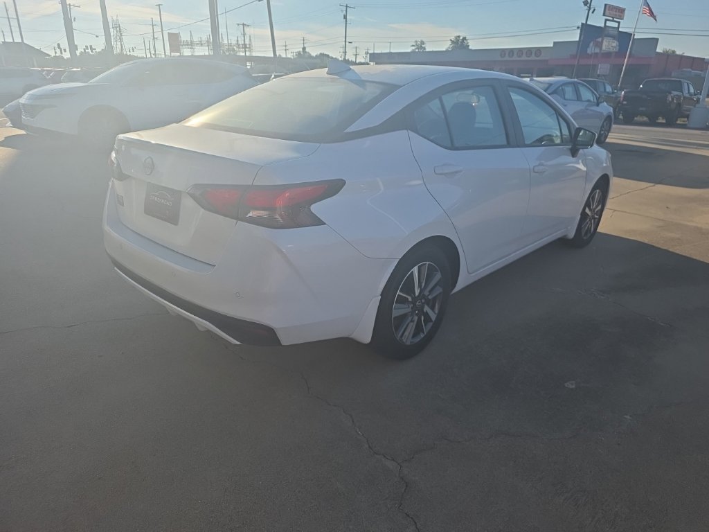 New 2025 Nissan Versa SV w/ Trunk Package FWD image 3