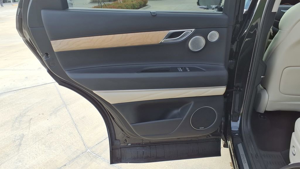 Used 2023 Genesis GV80 2.5T w/ Prestige Package image 17