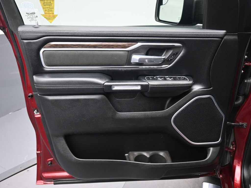 Used 2020 RAM 1500 Laramie AWD/4WD image 9