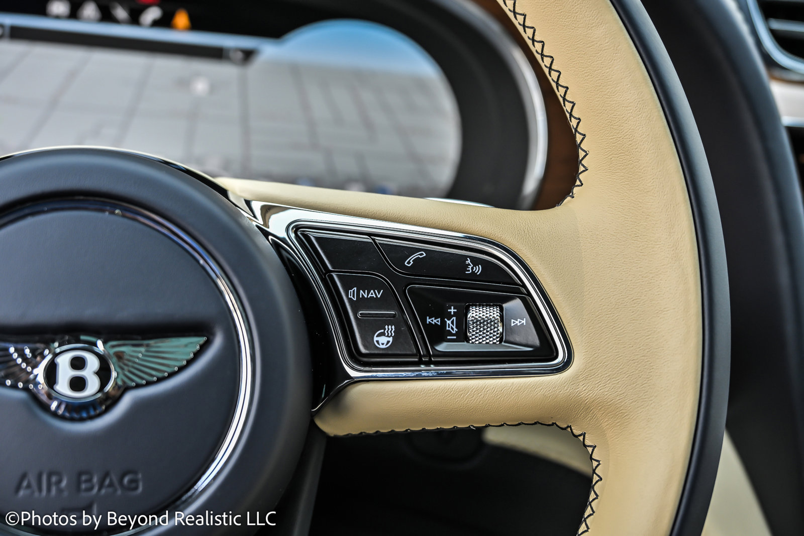 Certified 2023 Bentley Bentayga Extended Wheelbase image 39
