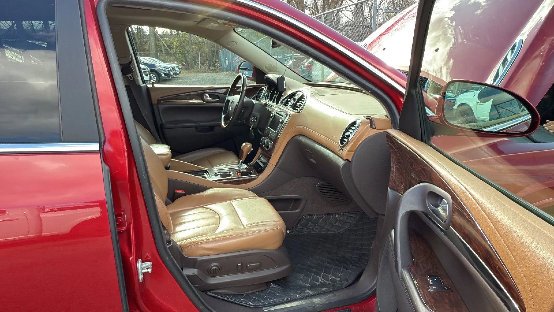 Used 2013 Buick Enclave Leather image 24