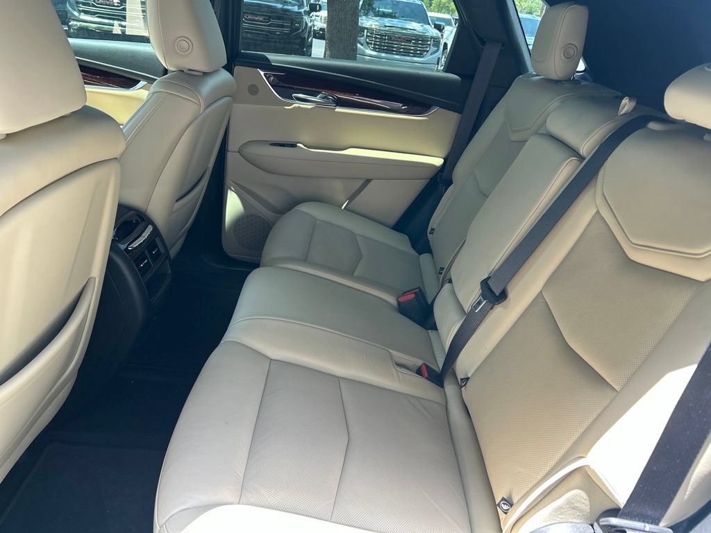 Used 2019 Cadillac XT5 Premium Luxury FWD image 8