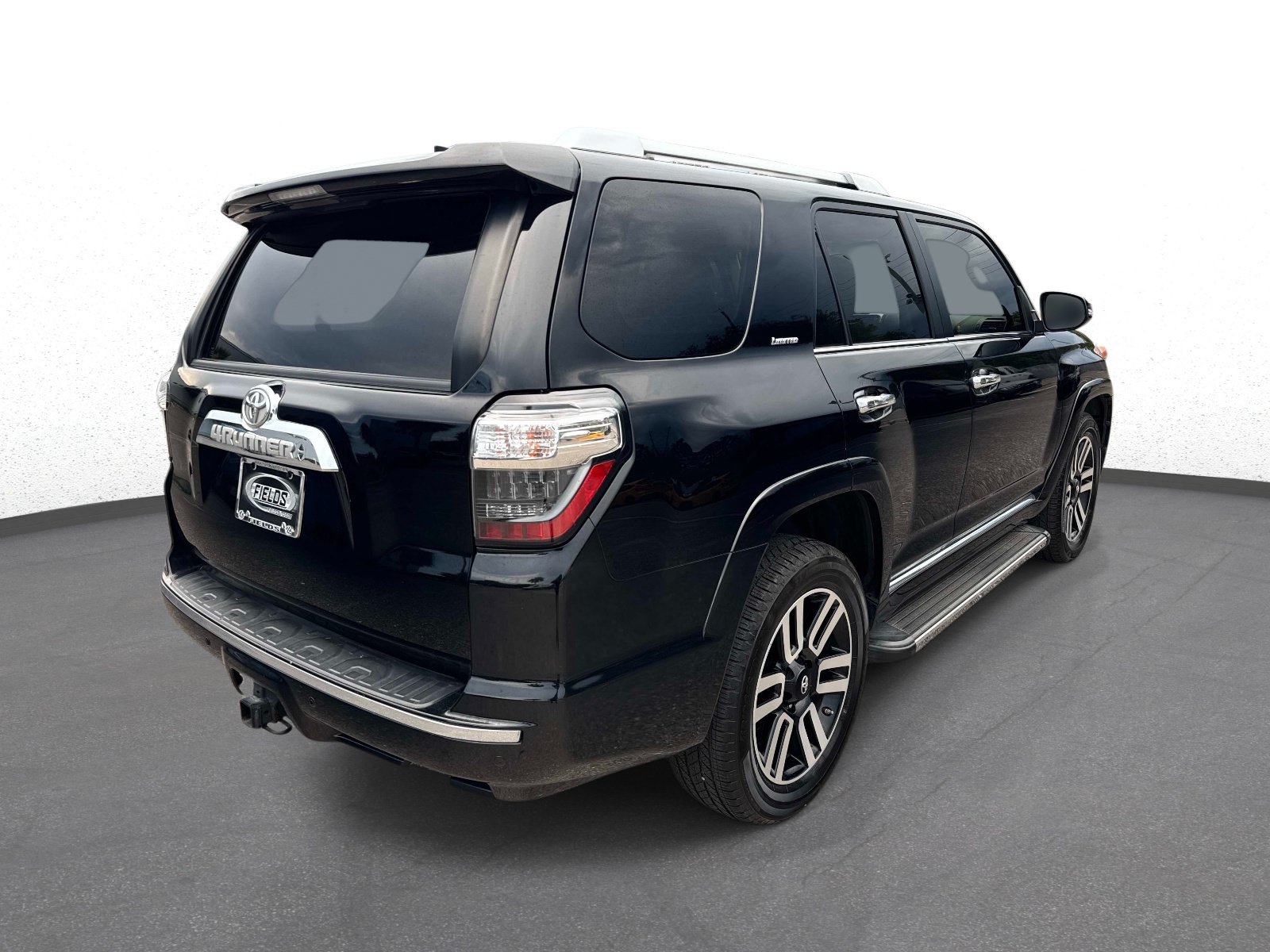 Used 2017 Toyota 4Runner Limited AWD/4WD image 3