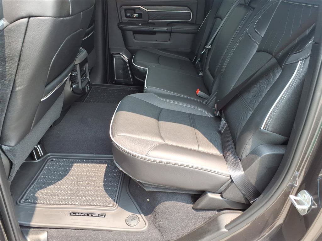 New 2026 RAM 2500 Limited AWD/4WD image 13