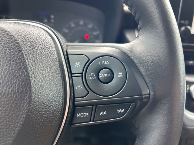 Used 2023 Toyota Corolla Cross LE FWD image 18