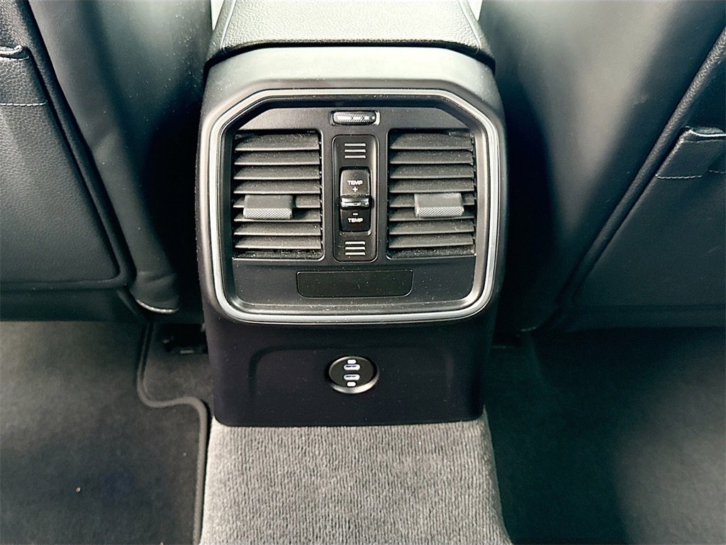 Used 2021 Porsche Macan S image 28