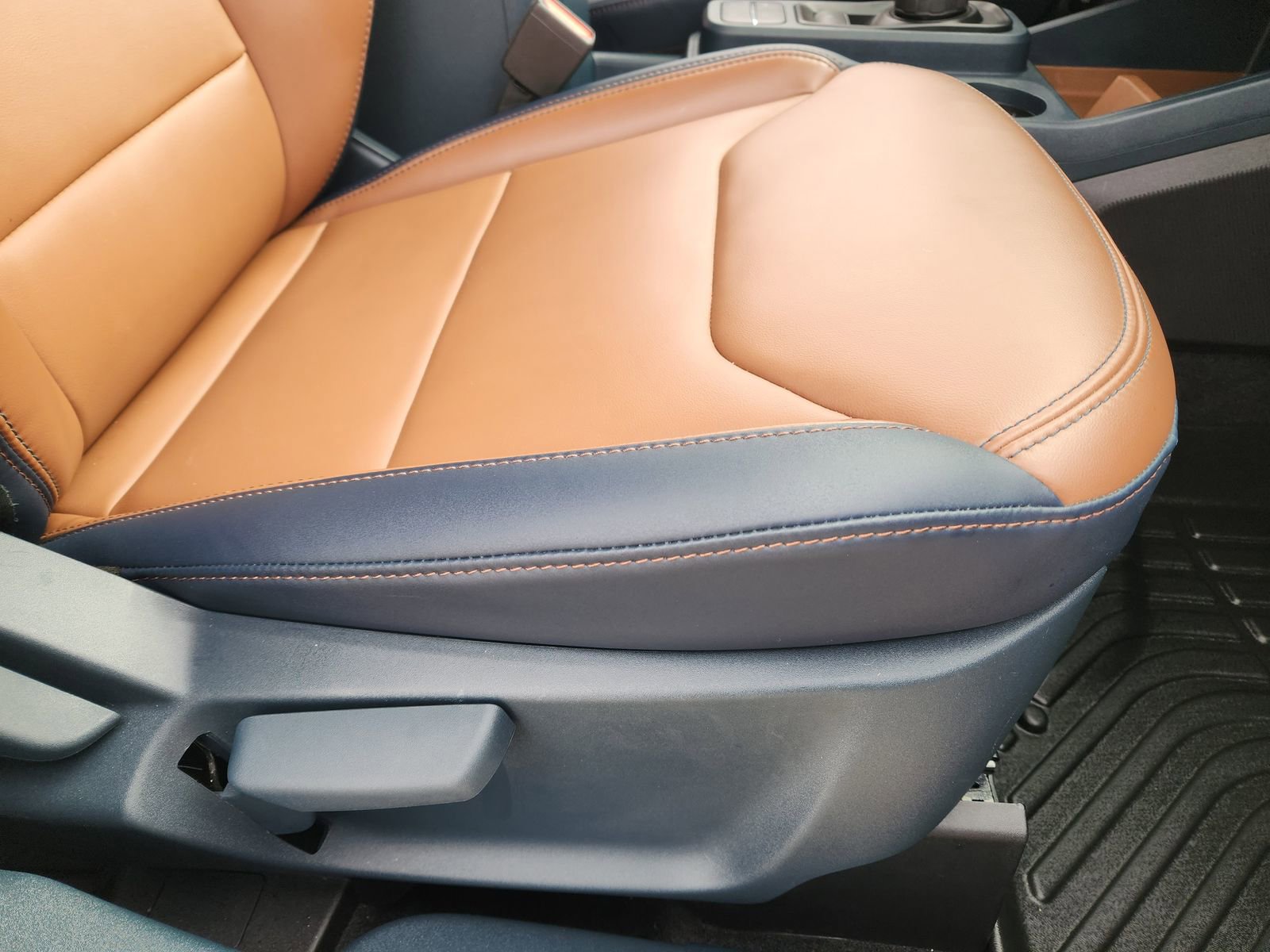 Used 2023 Ford Maverick Lariat w/ Lariat Luxury Package image 28