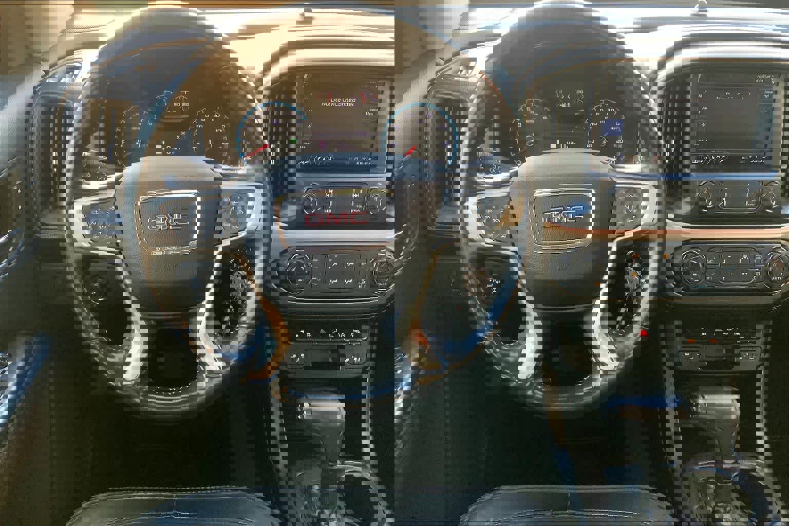 Used 2021 GMC Canyon Denali image 6