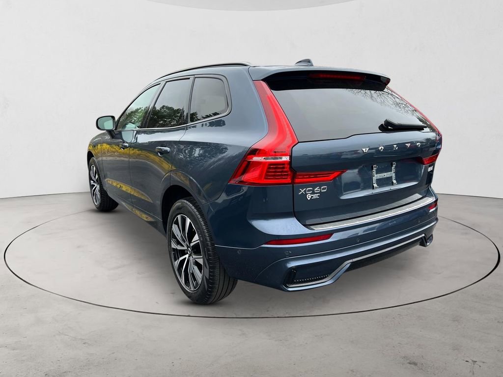 Certified 2024 Volvo XC60 B5 Plus w/ Climate Package AWD/4WD image 3