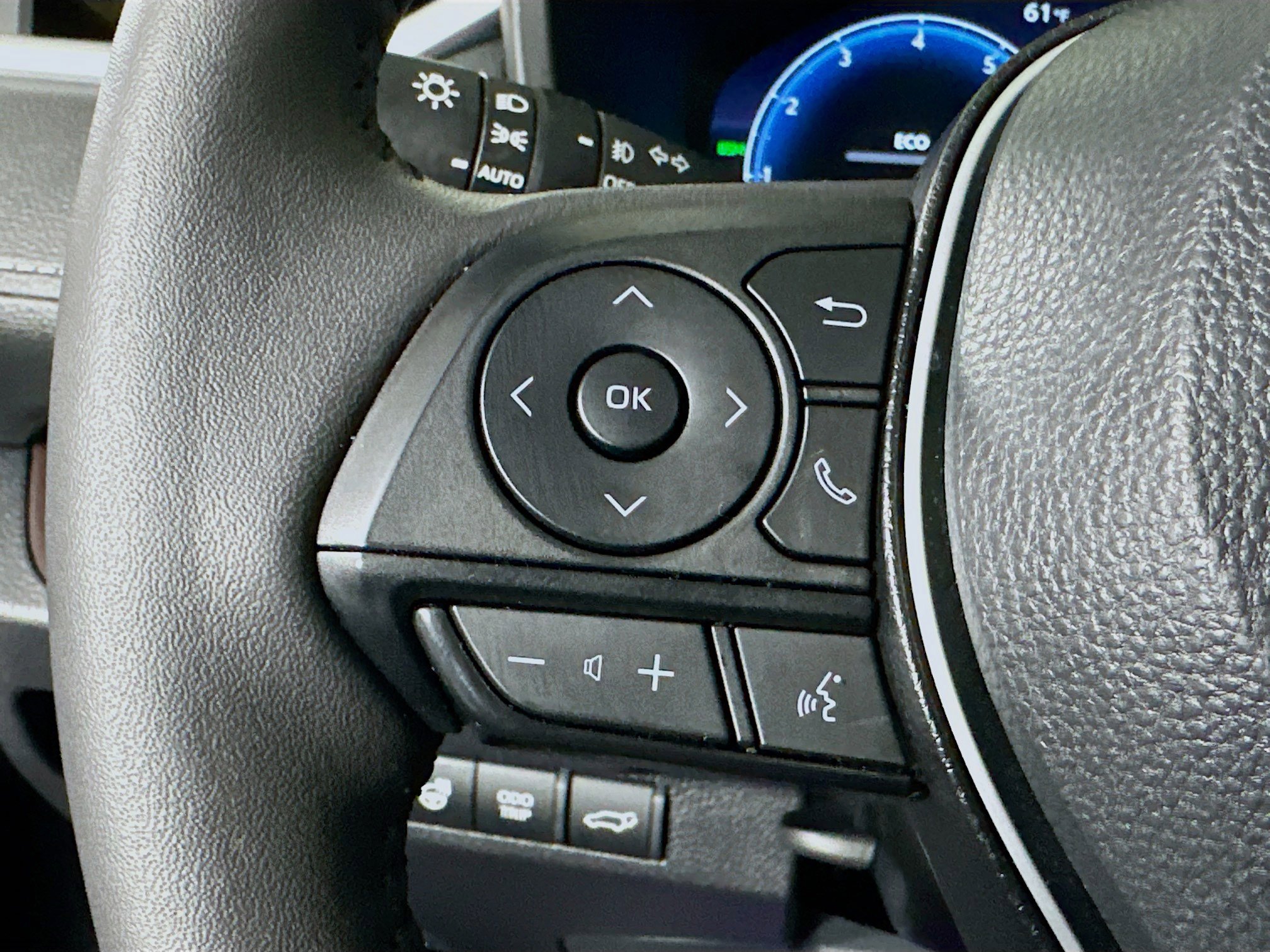 Used 2024 Toyota RAV4 Limited image 16