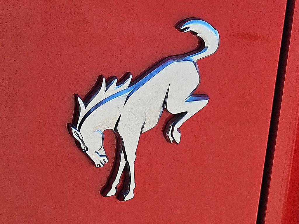 Used 2023 Ford Bronco Badlands image 14