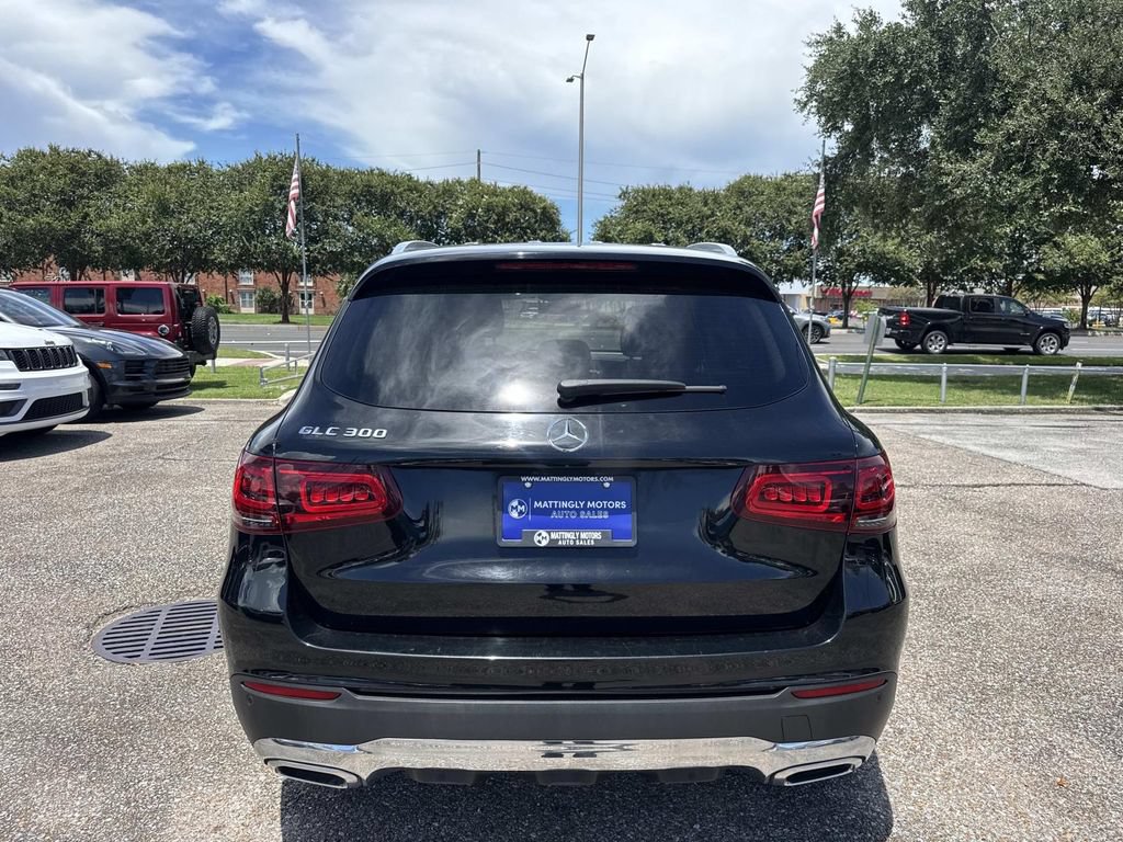 Used 2021 Mercedes-Benz GLC 300 image 7
