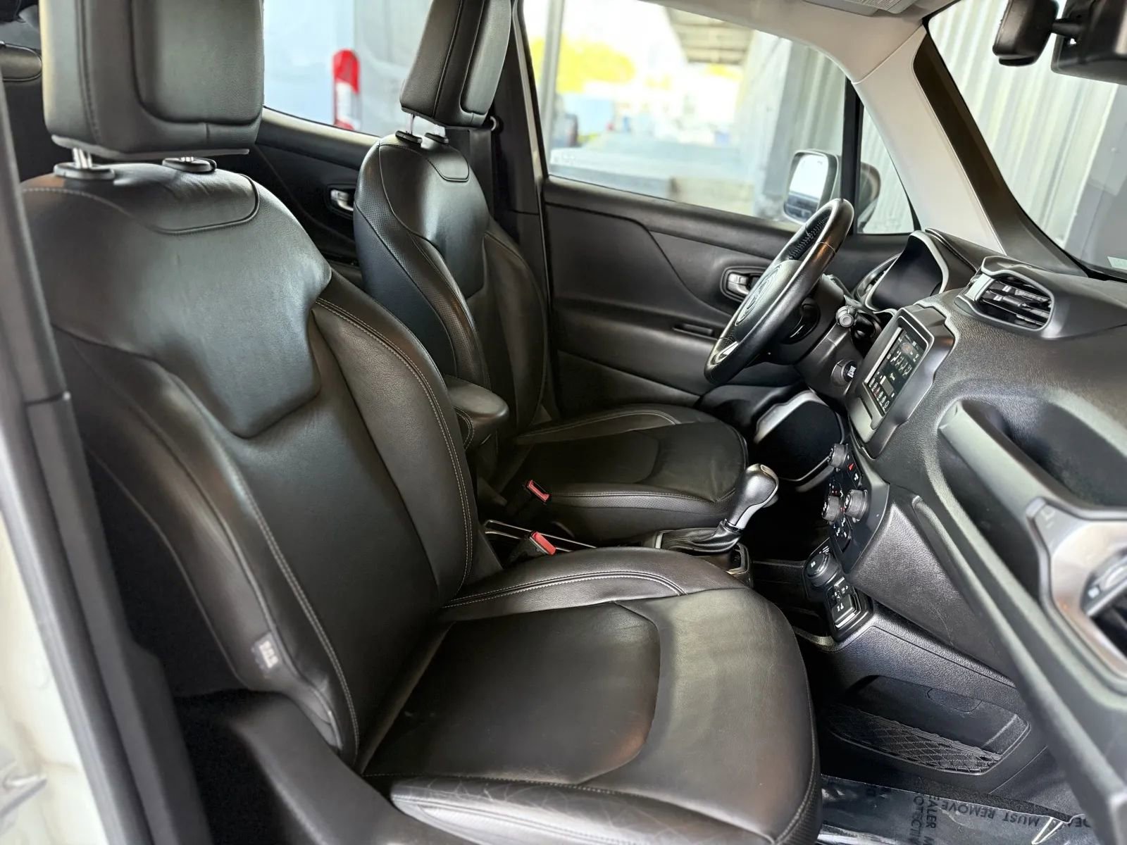 Used 2019 Jeep Renegade Limited w/ Safety and Security Group image 19