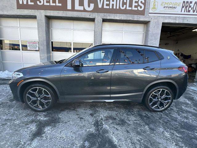 Used 2022 BMW X2 xDrive28i w/ M Sport X Package image 11