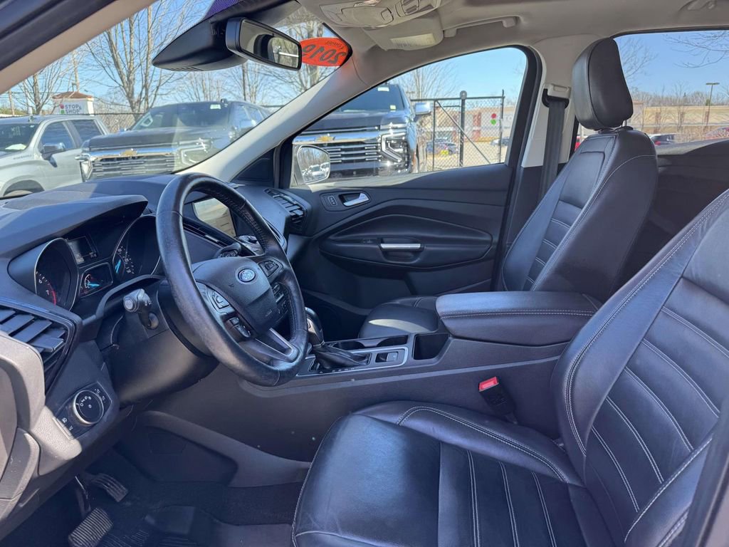 Used 2019 Ford Escape Titanium AWD/4WD image 13