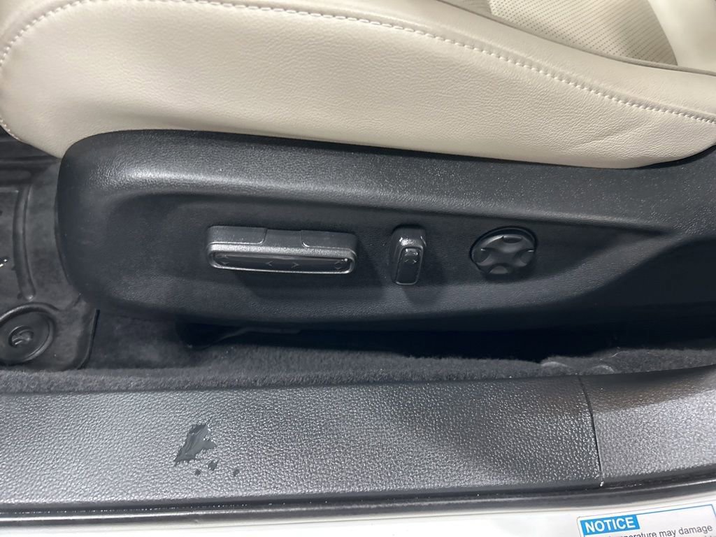 Used 2022 Honda Accord EX-L image 11