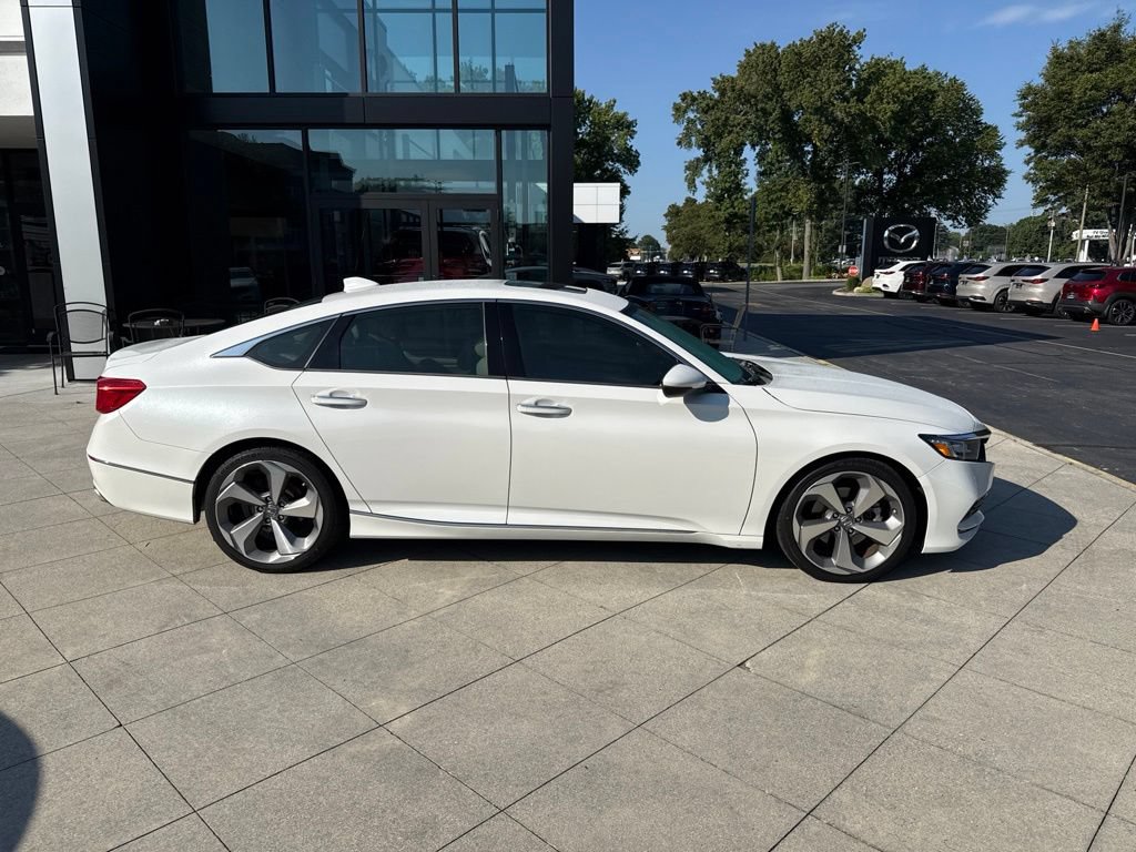 Used 2018 Honda Accord Touring image 5