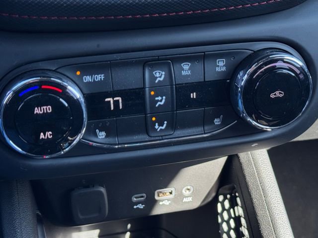 Used 2023 Chevrolet TrailBlazer RS w/ Convenience Package image 27